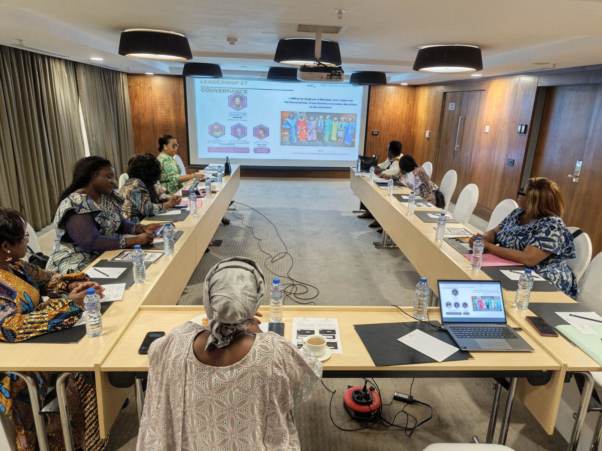 BinetaDOfficial's tweet photo. 🇹🇬🤝🏾 Ce matin à Lomé, de riches échanges avec des femmes leaders de la société civile, de la sphère politique et du secteur privé togolais.

Profondément impressionnée par leur engagement, leur dynamisme et leurs initiatives en faveur du développement économique et social du Togo et de l’Afrique.

🌍💪🏾 Les femmes sont de véritables forces motrices de nos sociétés et de la transformation de notre continent !

@AWLNetwork #AfricanWomenLead #LeadershipFéminin #Togo #AWLN