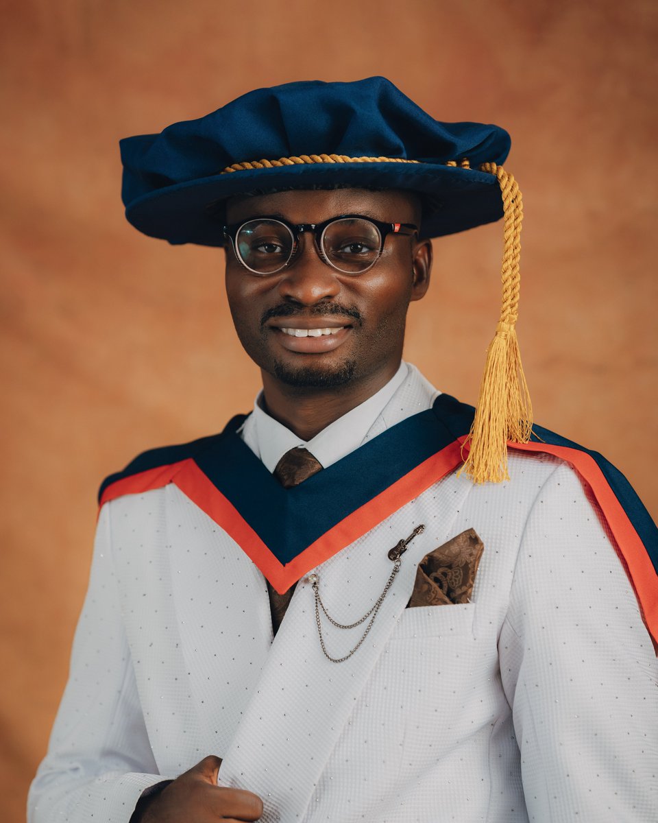 tosinibitoye_'s tweet photo. Dr. Oluwatosin John Ibitoye
Dip. (Ibadan); B.A, M.A (Ilorin); Cert. (Budapest); PhD (Ilorin) @UnilorinNGR
#BetterByFarPhD #Unilorin41stConvocation #Ethnomusicology #PerformingArts https://t.co/Qr4j5KXCXv
