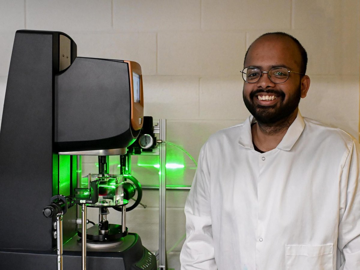 PSUScience's tweet photo. In a new study, him and his research team, which includes Surendra Padamata, a graduate student in physics, showed that two different types of material memory can coexist in a simple mixture of small particles suspended in a viscous liquid.  

Read more at https://t.co/NkMovTJGpq https://t.co/5p4HIuOuLB