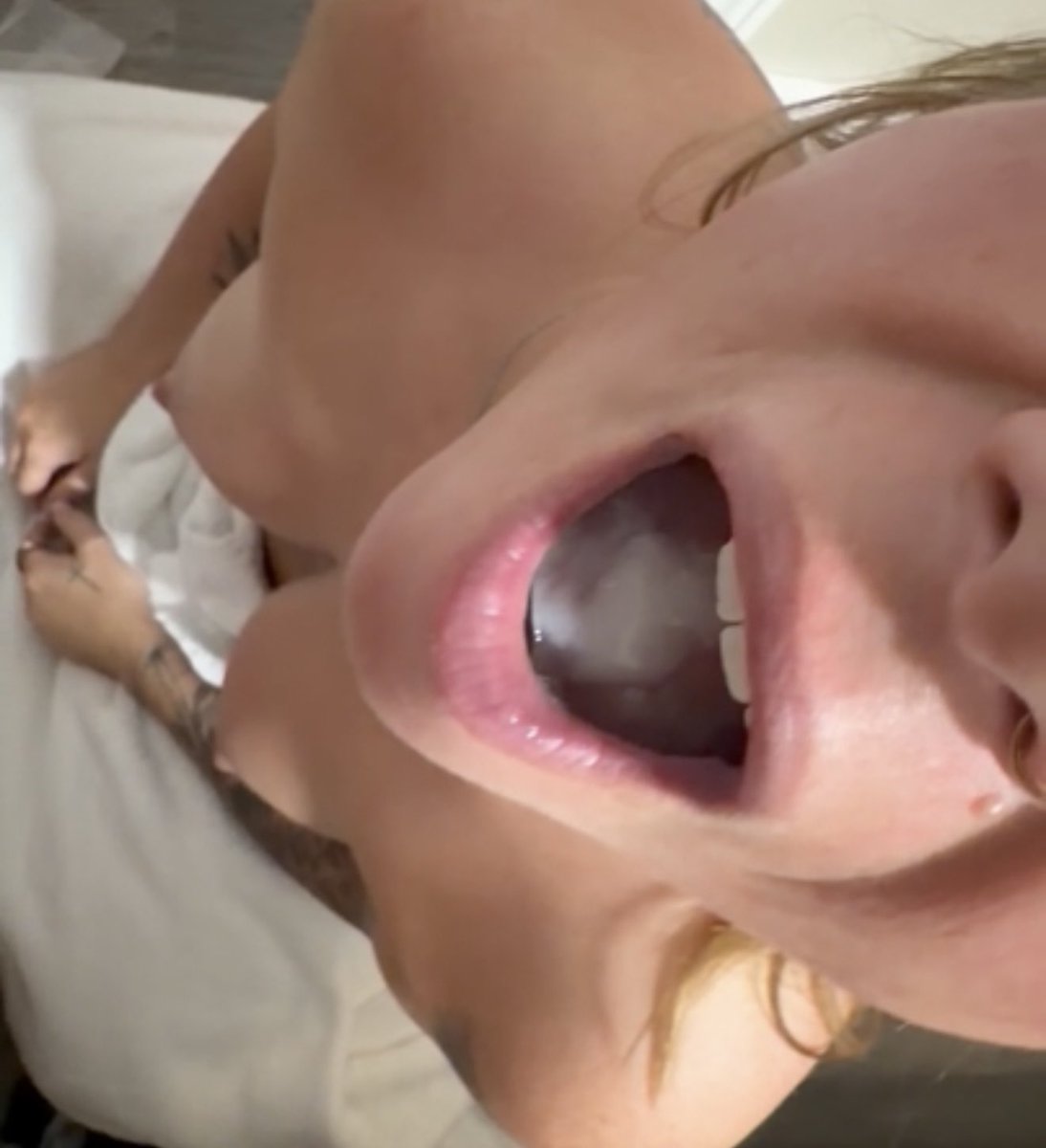 Murphyslaw90Law's tweet photo. #onlyfans #suckandswallow #tattoos #milf #porn https://t.co/gPbTThMpwT