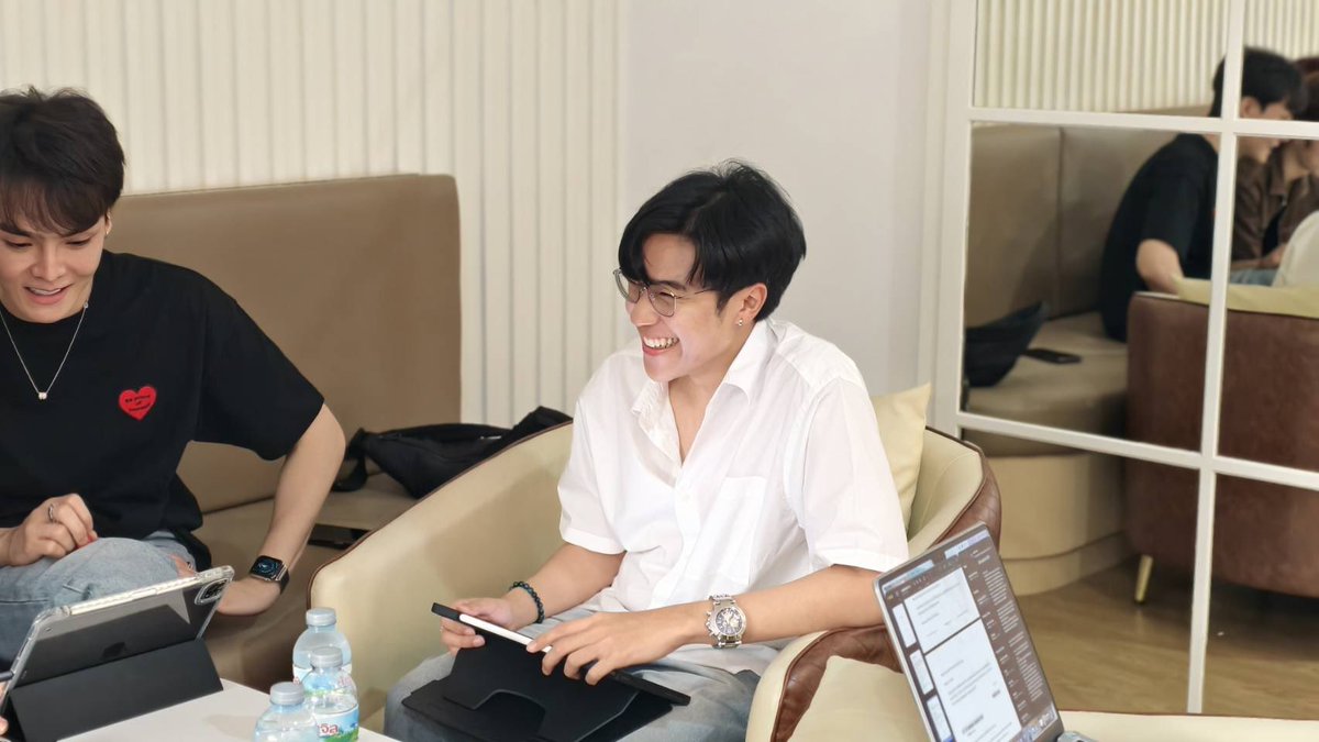 MflowTheseries's tweet photo. บรรยากาศการเวิร์กช็อปซีรีส์ 🎬

LOVE SCANDAL ผู้จัดการส่วนตัว 📸👀

#ผู้จัดการส่วนตัว #LOVESCANDALTheSeries 
#LOVESCANDALจะเปิดกล้องแล้ว
#MFlowEntertainment 
#workshopLoveScandel https://t.co/Flg9VY14jf