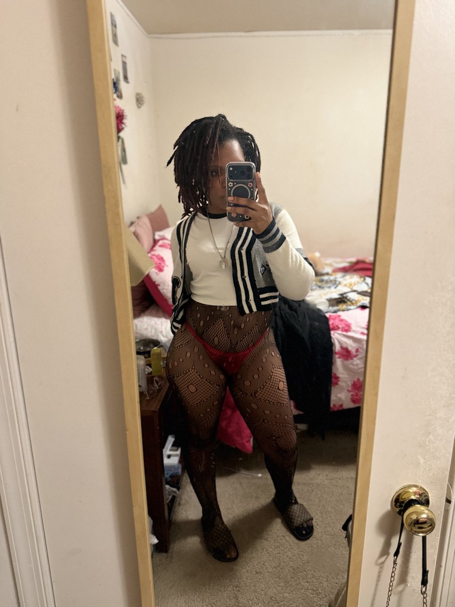 lastonionbooty's tweet photo. Why aren’t you following my OF?? https://t.co/UH1vUTHPbw