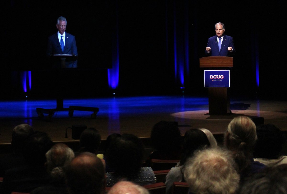 BhamTimes's tweet photo. With less than 14 days before the Alabama governor’s race, Democratic #gubernatorial candidate Doug Jones used part of his Wednesday campaign stop in #Birmingham to address his opponent, Republican candidate Sen. Tommy Tuberville, in a virtual #debate.

https://t.co/KHJw3ChtFz https://t.co/rFnSn5shWp