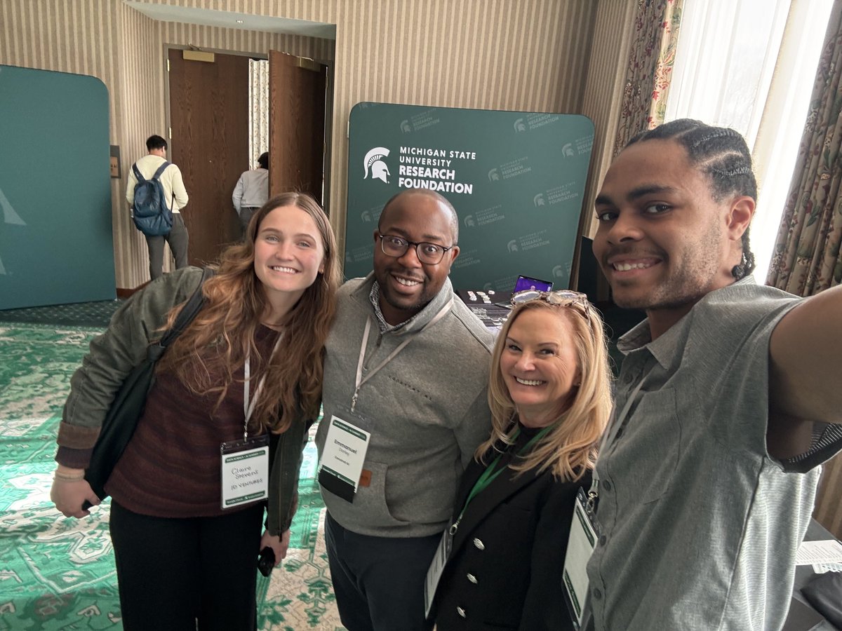 InvestDetroitVC's tweet photo. 📊 ID Ventures portfolio company @ConStratAI  showcased its AI-powered financial tools for construction businesses at the MSU Research Foundation’s Data Science + AI Summit. Co-founder Emmanuel Dorley also joined a panel on real-world AI applications.

#MichiganStartups #AI https://t.co/BwrE5YQIUz