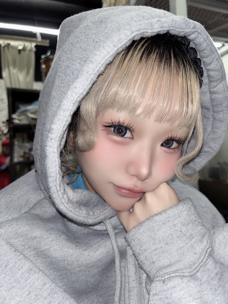 lonlium_shina's tweet photo. さむいね https://t.co/VrUtl1CNH1