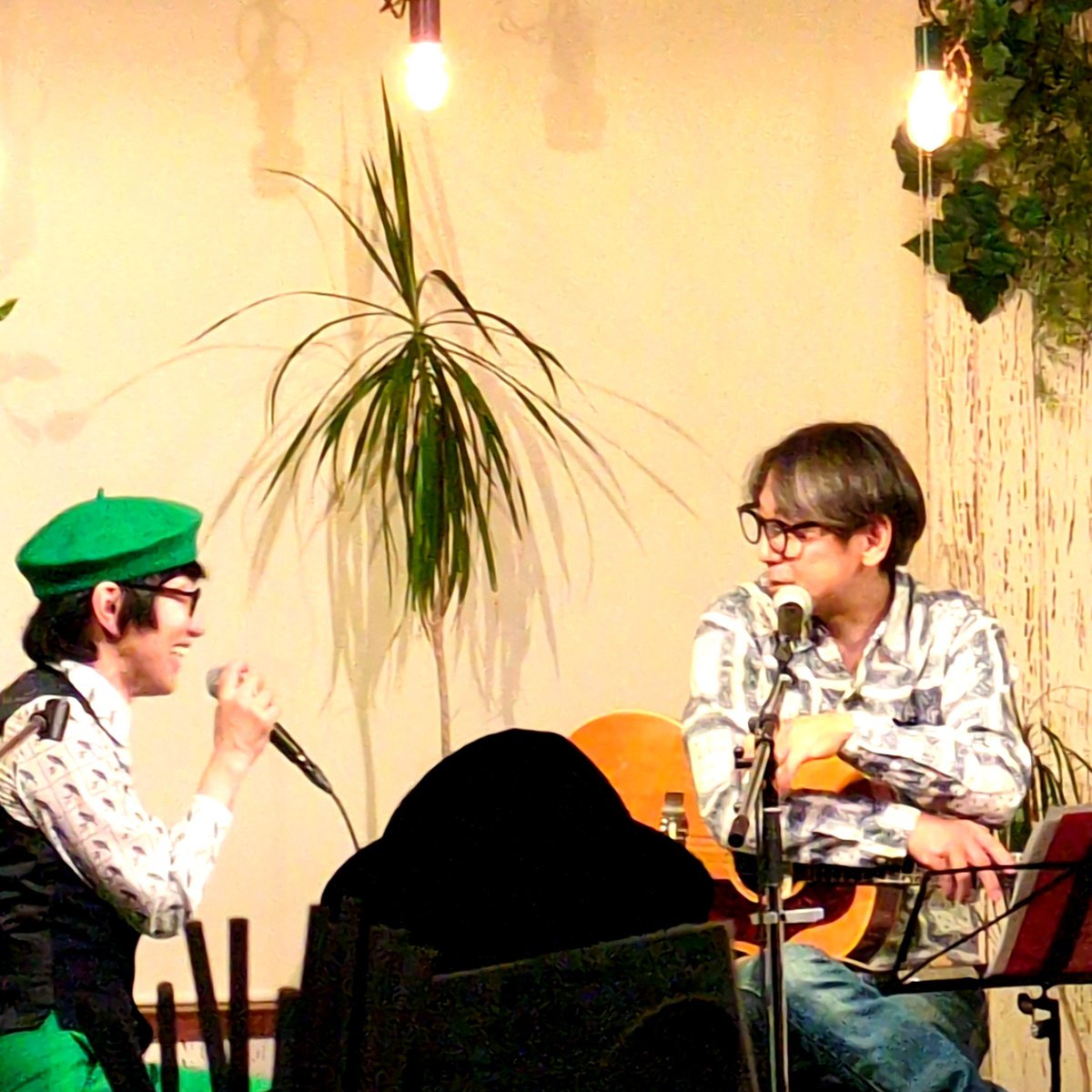 LoudPartyy's tweet photo. ラプソディーでヨシオさんとアベジュリー。
花代さんやいなっちょさんもご出演のサプライズ？で、贅沢な空間。
最後は3人のハーモニーに痺れました。 https://t.co/u4lpT9Di0u