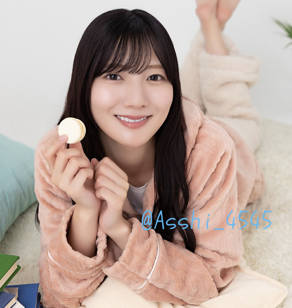 Asshi_4545's tweet photo. 高井俐香ちゃん・河田陽菜ちゃん🦶🏻 https://t.co/Rwla1uyw7b