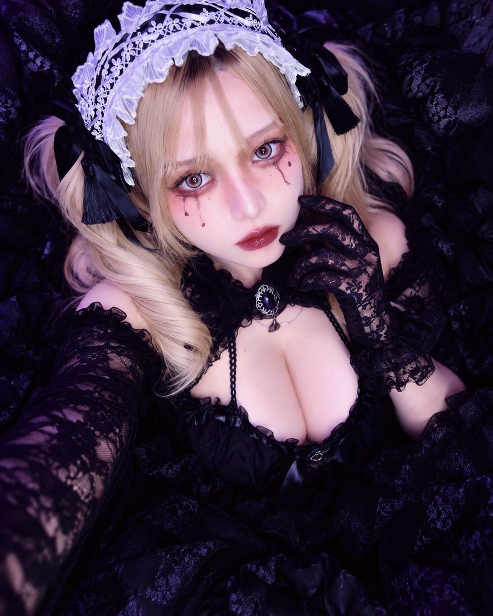 hana_denpa's tweet photo. Am I your type of doll? 🖤

こんなお人形はお好き？

#GothicLolita #地雷系女子 https://t.co/GF8hC7cWyd