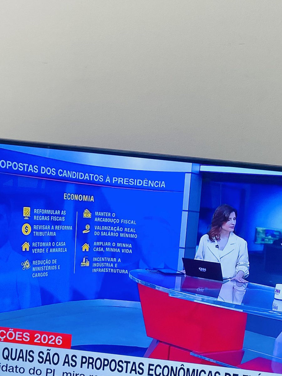 vramhdev's tweet photo. @CNNBrasil  porque não falou sobre os ministros e cargos que vão ser tirados por Bolsonaro , vocês só falam a favor de um ladrao , Domingo é 22 e vocês vão se ferrar https://t.co/ToGRzvN57O
