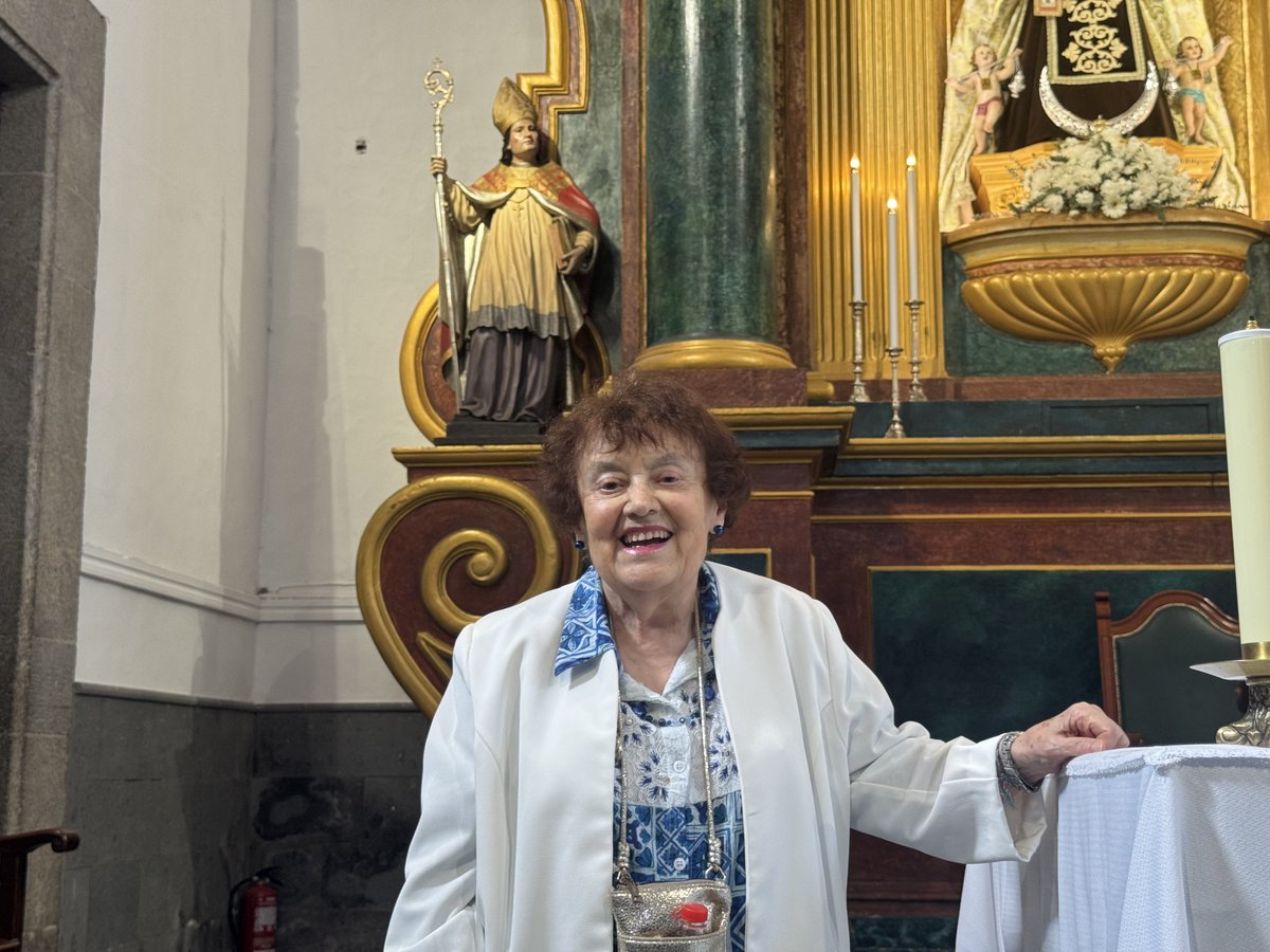 Ayun_Telde's tweet photo. ❤️ La histórica maestra y querida vecina de Los Llanos Maricarmen Hernández será la pregonera de San Gregorio Taumaturgo 2026.

👩‍🏫 Toda una vida dedicada a la enseñanza y más de 60 años vinculada a la parroquia.

📅 6 de noviembre
🥁 19.00 h | Pasacalles
🎤 20.00 h | Pregón https://t.co/jfr21Of05U