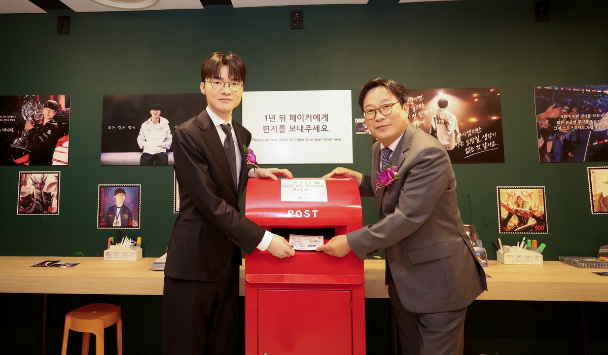 fistbump_news's tweet photo. Fakerの記念切手が韓国で発売、14万枚が即日完売
韓国切手博物館で2027年1月末まで記念展示が行われています

https://t.co/W4oSNfeEx4 https://t.co/BNRX6oMaKy