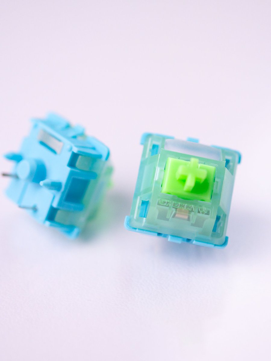 org_cherry's tweet photo. The CHERRY MX EMERALD REEF is a silent tactile switch built for clear feedback with less noise.
A defined tactile bump, targeted dampening and improved stability deliver a crisp, controlled feel.

All the feel. None of the noise.

OUT NOW: https://t.co/bfPU94K5f6 https://t.co/7FAkJRUA7k