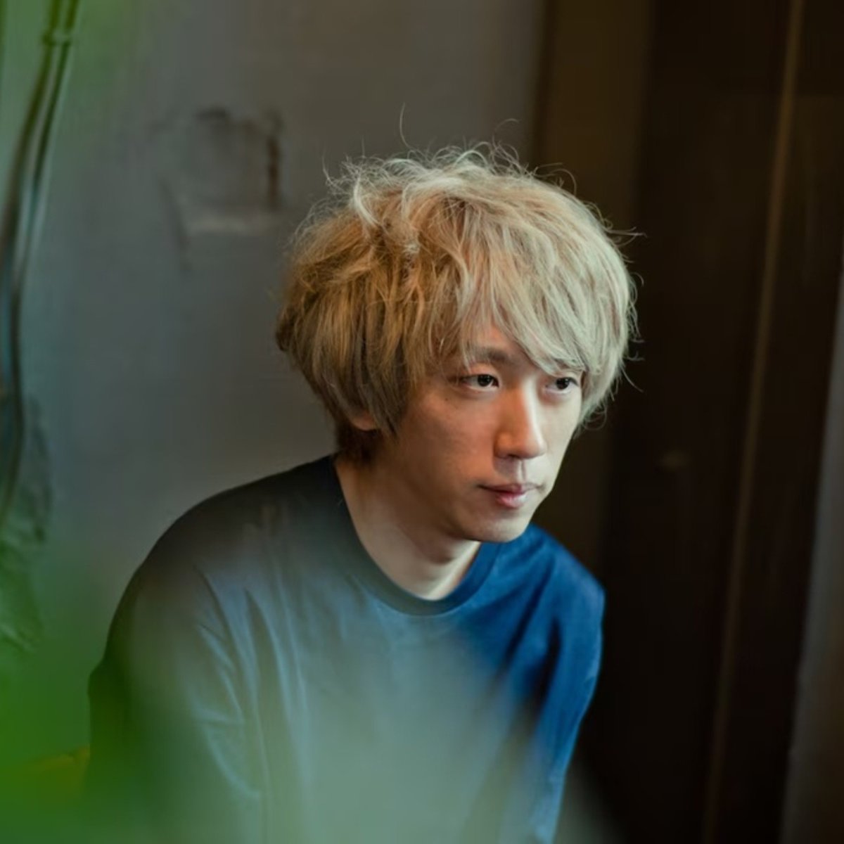 _OtakusBR's tweet photo. Inio Asano, autor de Boa Noite, Punpun (Oyasumi Punpun), Solanin e Dead Dead Demons Dededede Destruction, virá ao Brasil para participar da CCXP.

O autor estará divulgando seu mangá mais recente, Mujina into the Deep, em parceria com a Editora JBC.

A CCXP acontece entre os dias 3 e 6 de dezembro.