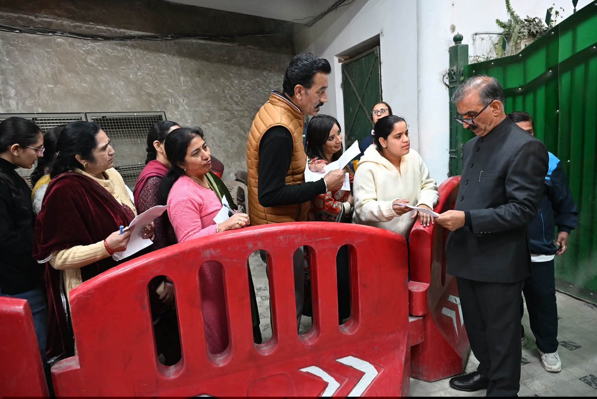 dprhp's tweet photo. 📌 सचिवालय, शिमला

- मुख्यमंत्री ठाकुर सुखविन्द्र सिंह सुक्खू https://t.co/6sHokKts1T