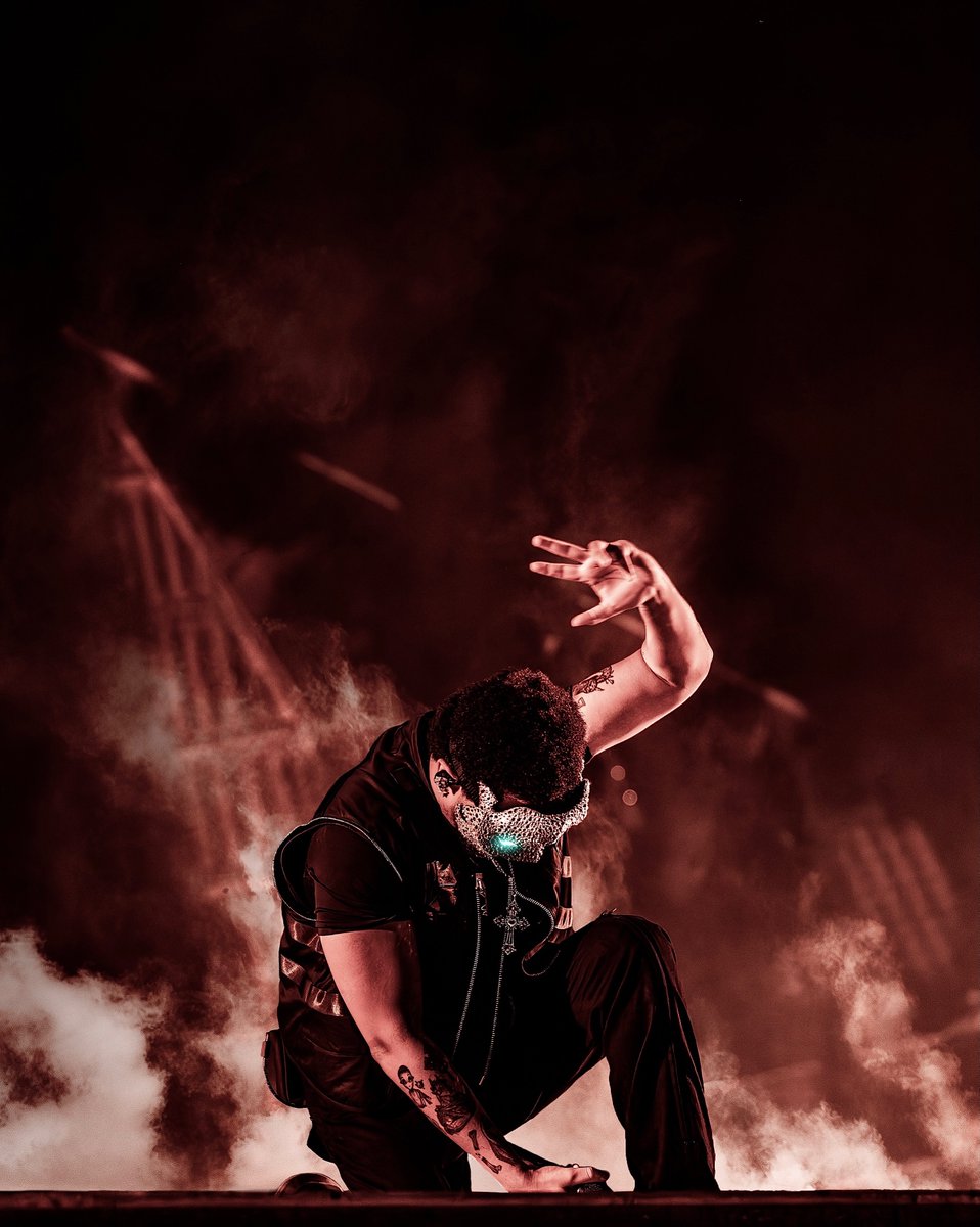 TheWeekndOnl's tweet photo. THE WEEKND IN BANGKOK 🇹🇭 https://t.co/qMiaH5Ywin