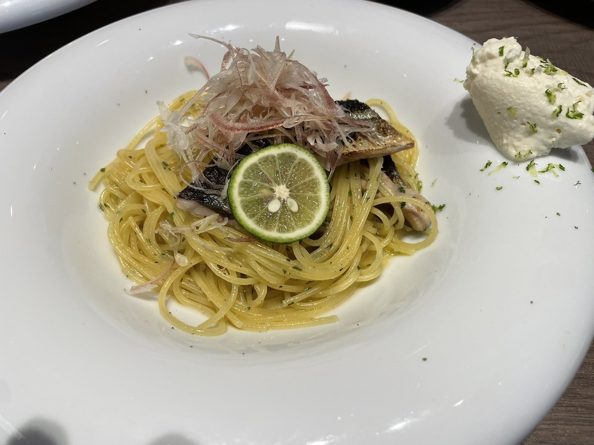 6bsn8q's tweet photo. 📍🥗🍝

前からずっと気になってたyugen kyoto shijoさんのランチビュッフェ行ってきた🫶✨料理全部美味しかったけど、特にメインの秋刀魚のペペロンチーノが絶品でした…😭🫶✨
食べすぎて腹パンwwwwww https://t.co/NWMkk4UusI