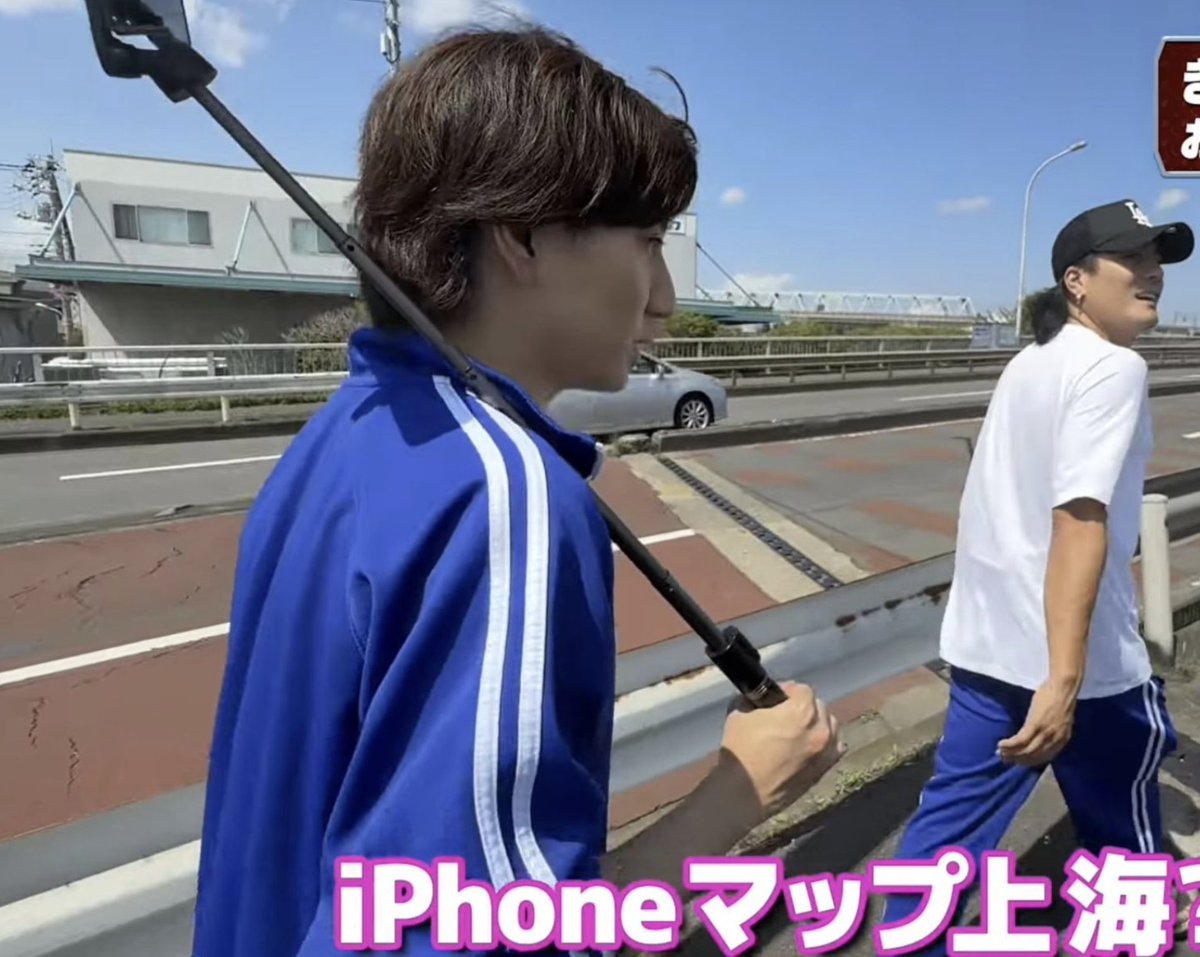 I994123's tweet photo. カメラまでジャニ持ちをする生粋の𝑱𝒐𝒉𝒏𝒏𝒚'𝒔 https://t.co/JbLWkl65XJ