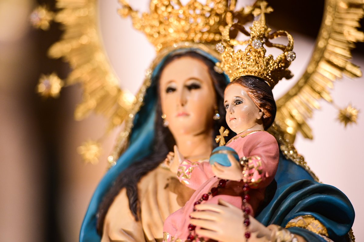 CathedralManila tweet picture