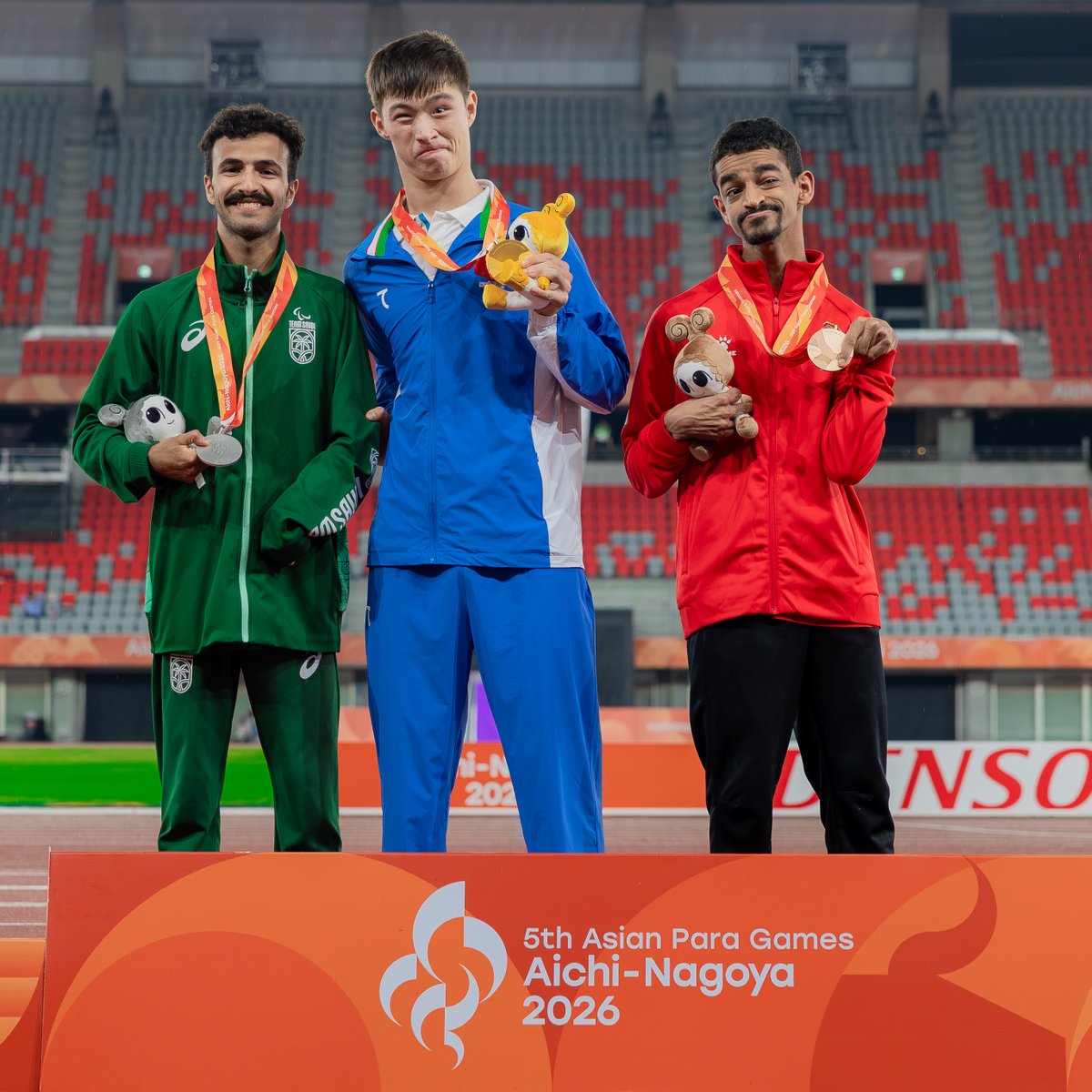 TeamSaudi's tweet photo. وسّعوا درب المنصّة وافتحوا الأبواب🥈

جانب من تتويج نجم #فريق_السعودية محمد القحطاني بالميدالية الفضية لسباق 100م T72، ضمن منافسات دورة الألعاب الآسيوية البارالمبية الخامسة #ناغويا2026 🥈

#نشجعك 💚 https://t.co/tCQbHAvYkk