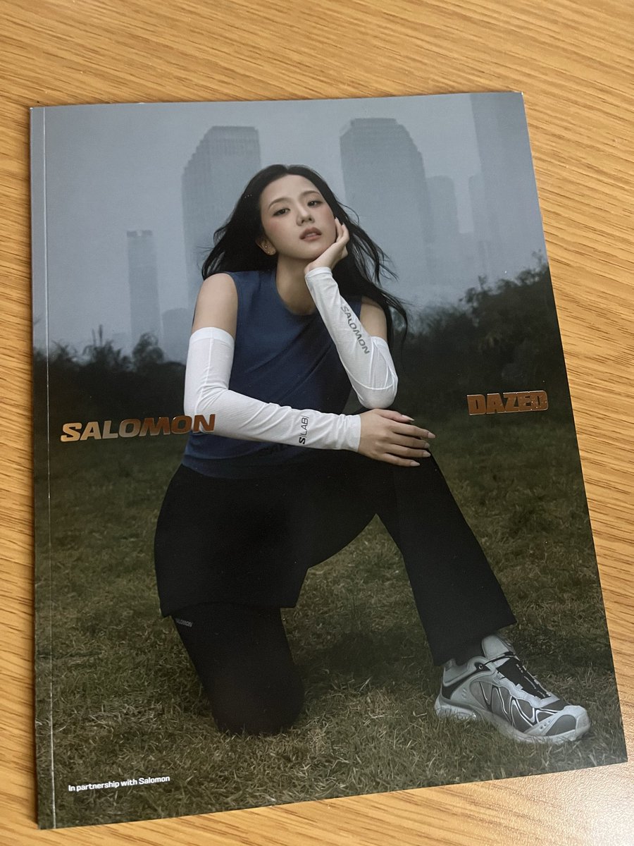 shinypops's tweet photo. My Jisoo zine with SALOMON x DAZED 🤭 https://t.co/wAkGyEbD7w