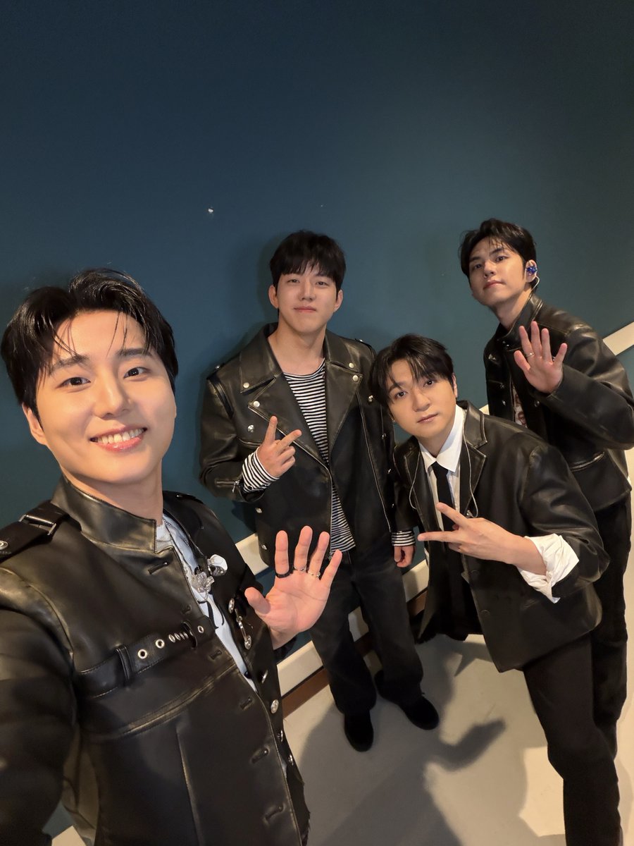 day6official tweet picture