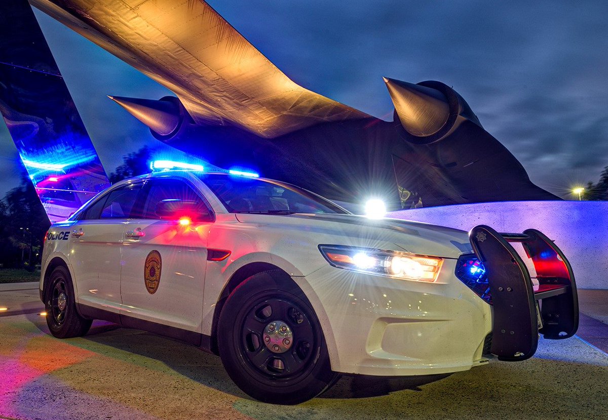 FLETC's tweet photo. 👮‍♂️ #FollowFriday

The @CIA Security Protective Service (SPS) protects Agency personnel &amp; facilities with full federal law enforcement authority.

SPS Cadets prepare for this vital mission with 12 weeks of intensive training at #FLETC! Proud to partner with the CIA. https://t.co/1Ut8Uesxux