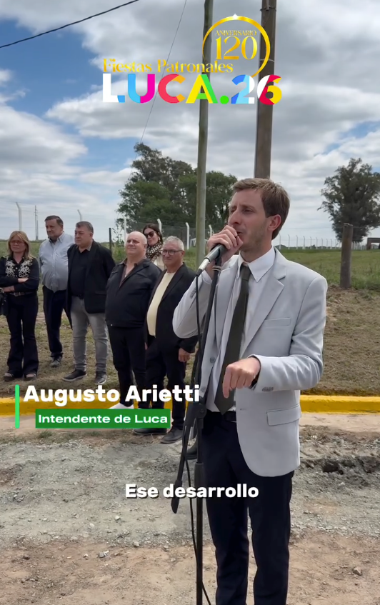 StefanoLopezOk's tweet photo. Augusto Arietti, intendente de Luca.

Le pido por favor que hable con los vecinos y trate de dar una solución al tema de los perros y la problemática en su Localidad.

Vi las conversaciones y respuestas de su parte, su labor no es tratar de aumentar los impuestos, pero tampoco es hacer fiestas patronales.

Se lo estoy pidiendo como ciudadano buscando ayudar a todo el mundo.