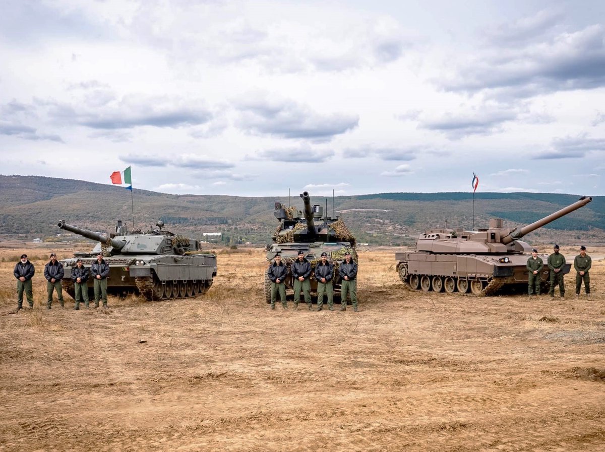 pascalbtr's tweet photo. @NATOBGRomania @CTE_Off 4) La compétition de tirs des #MBT en 🇧🇬 😉 https://t.co/RWftvxqNsQ