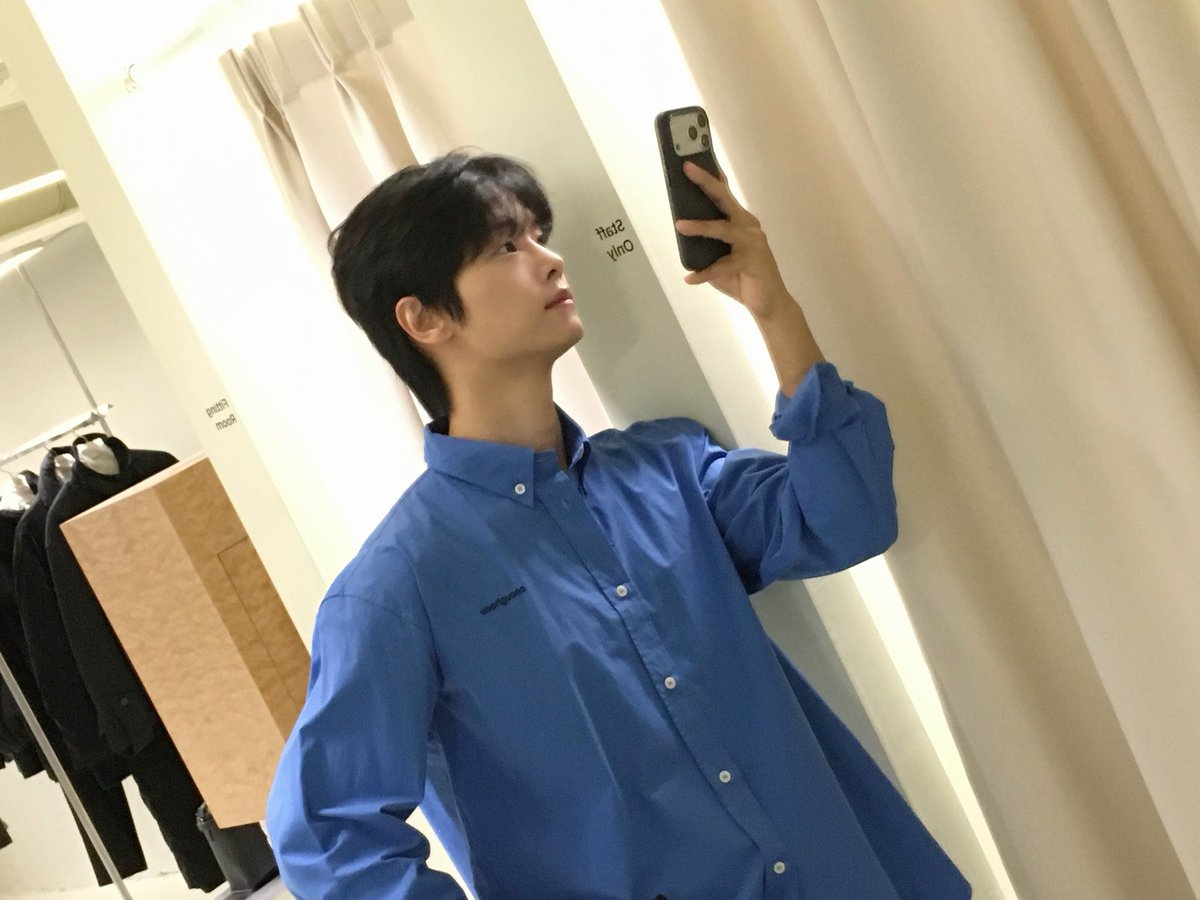 1uck2N's tweet photo. 261023 #차학연 인스타 https://t.co/VBKhnN4zM2
