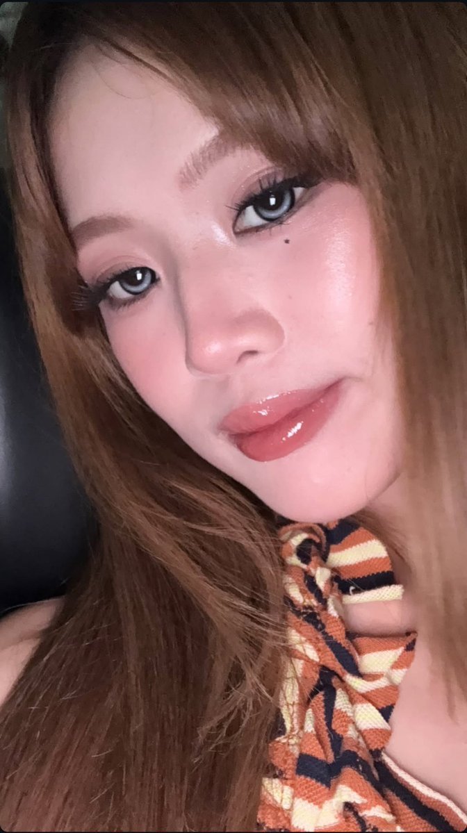 malourizz's tweet photo. damn, my pretty WIFEEEEE 😍 https://t.co/NNznKALte9