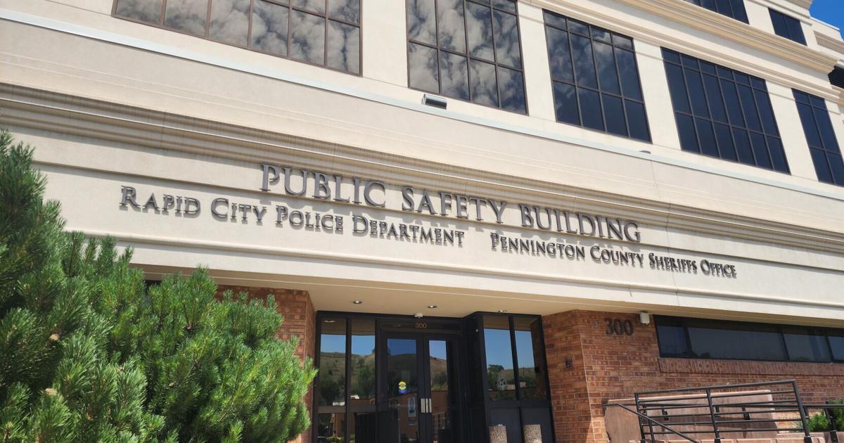 RCJournal's tweet photo. Community members have reported incidents of reckless riding, including excessive speeding on sidewalks and the city bike path, failure to yield to pedestrians, and non-compliance with traffic signals, police said. ➡️ Find link to story in bio https://t.co/3eIEWJoaHl
