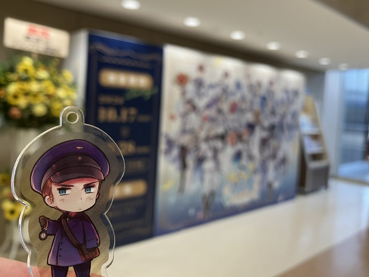 schnee_1701's tweet photo. ヘタ原画展行って来ました。
クリアファイル品切れで絶望していたけどちょうど入荷していて奇跡🥲
懐かしいものや見覚えのないものまで見どころ沢山で、20周年ってすごいなということを感じさせる展示で感動した！やっぱりひまさんの絵好きだな〜
20周年ありがとう、これからもよろしくお願いします。 https://t.co/W3AB5Lp8N1