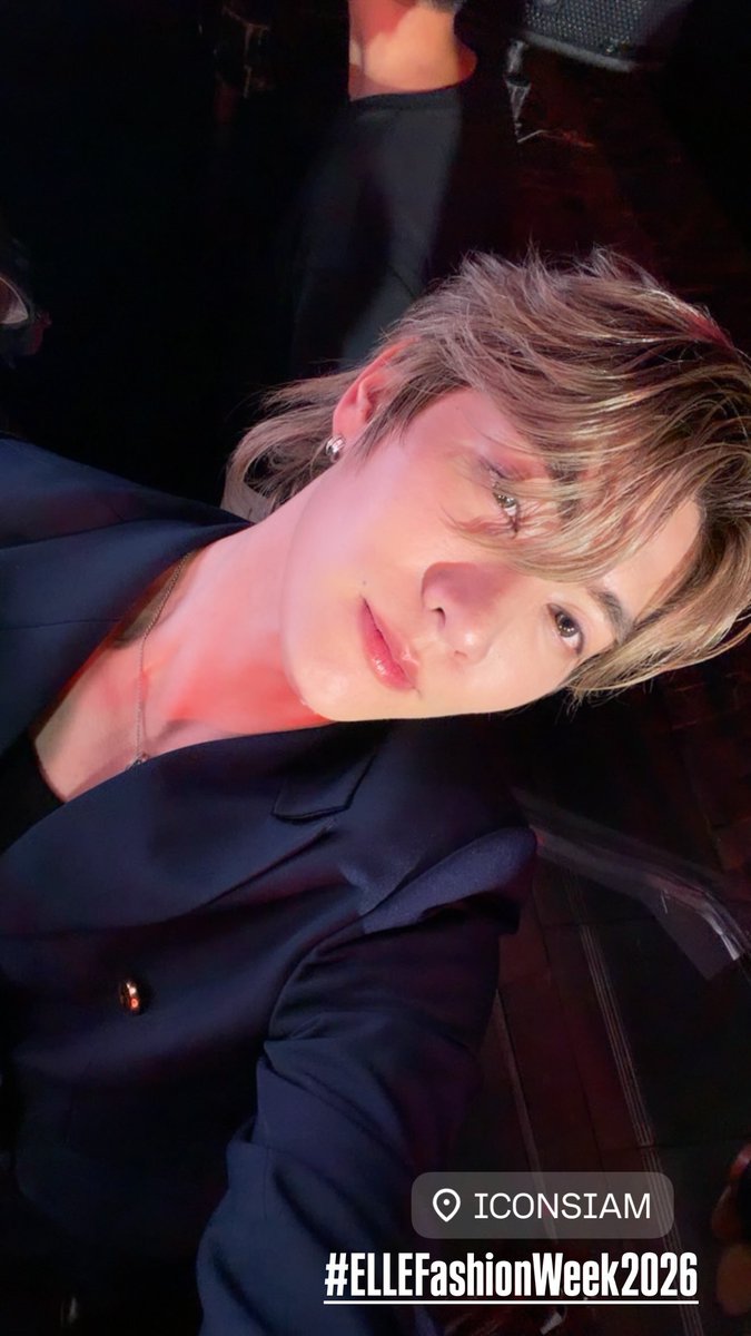 BN06110's tweet photo. 셀카도 잘찍는 남신🐥🤳😘😘

BOSSCKM TANDT EFW26
#ELLEFashionWeek2026
#BOSSatEFW26ICONSIAM https://t.co/e81XKDT4ct