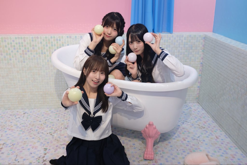FESTIVEofficial's tweet photo. 制服FES☆TIVEちゃん🏫𓂃𓈒✐ https://t.co/5rSXBNLZhG