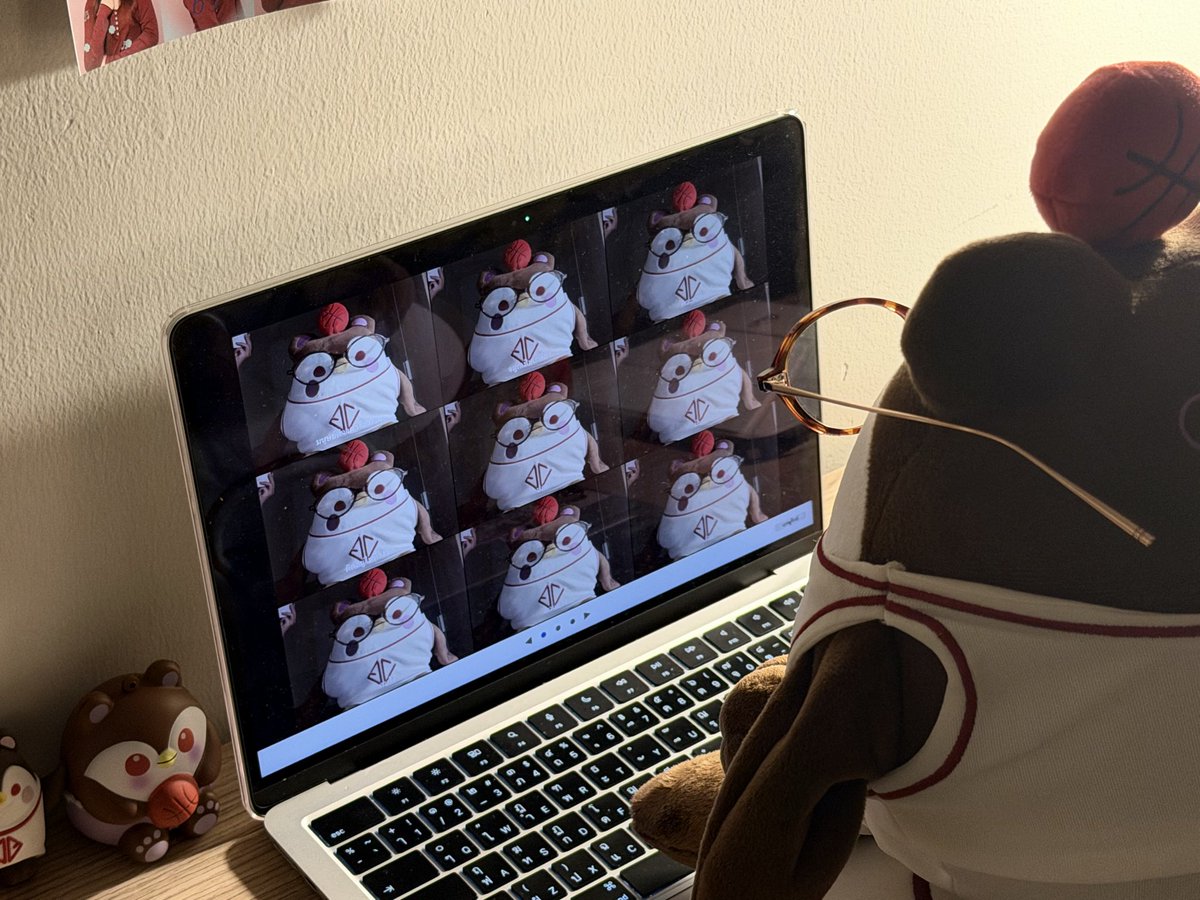 dearmyjen00's tweet photo. guinz with glasses 👓♥️ *  ˚ + *･῾ ᵎ https://t.co/KiOhmPDTil