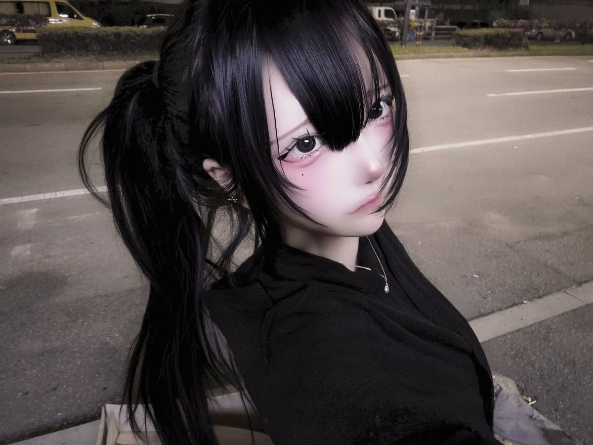 yanya_uxu's tweet photo. 髪結んだ https://t.co/2tkZr6EpRl