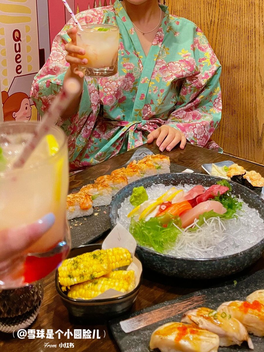 mii__r__'s tweet photo. [今日は袴姿で目が覚めた。医者にエビ料理をお願いしよう]， https://t.co/GRFgcoLmTQ