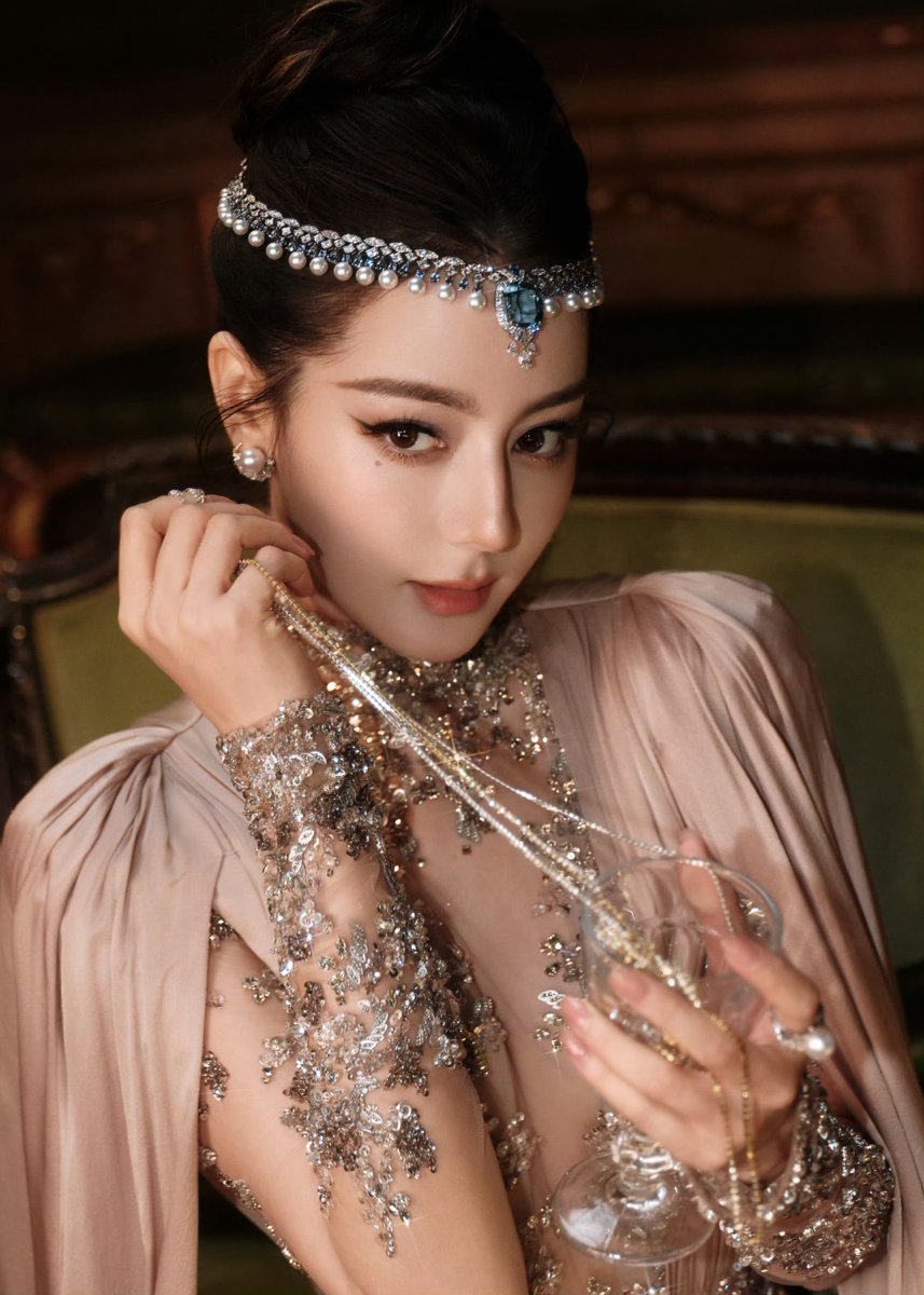 centlookbook's tweet photo. #Dilraba 迪丽热巴 in Zuhair Murad FW26 Haute Couture ‘Love and Dominion’ Collection, styled with Mikimoto High Jewelry, for the 2026 VOGUE Forces of Fashion Gala https://t.co/M3Srb5H5p0