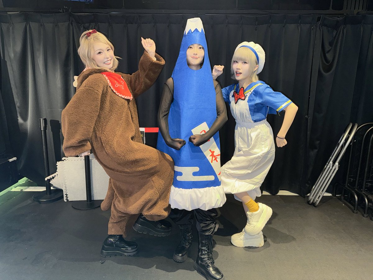 chego_4's tweet photo. #ダンセラ ありがとうございました🎃🧡

写真はハロウィンにちなんで仮装チェゴ
と本日命名されたチェゴディスです！
コラボありがとうございました♡ https://t.co/QbVym9MVuZ