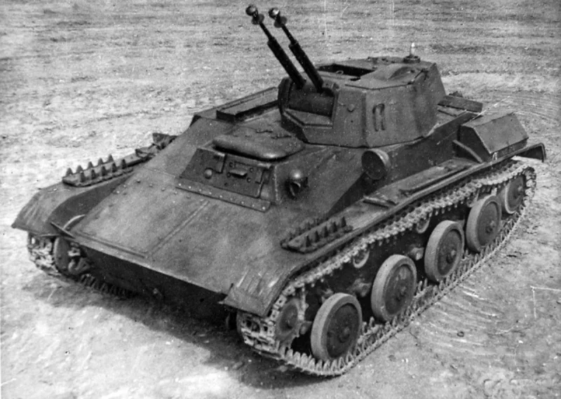 Tank_Archives's tweet photo. Prospective SPAAGs arrived at the Kubinka proving grounds #OTD in 1942. Even though the T-90 gave the best results, testers preferred the idea of adapting the T-90 turret to the T-60 chassis to use up leftover hulls. #tanks #history #WW2 #WWII https://t.co/V1izfPkiCx