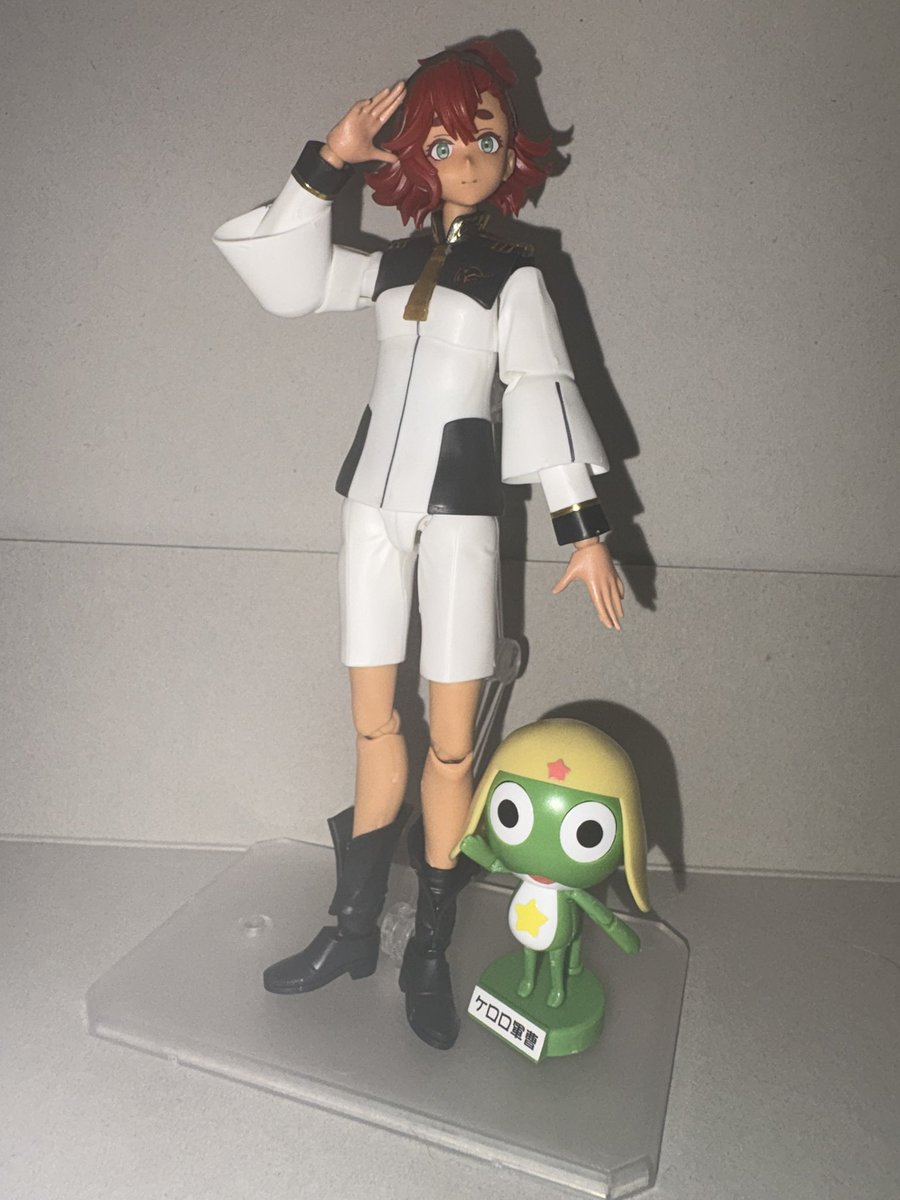 Keito_MugiTaro's tweet photo. こんばんは〜^_^
今日もお疲れ様でした👍

明日のケロロ軍曹でモアちゃんが出るので、中の人繋がりで先週の日曜日に組んだスレッタとケロロ軍曹とコラボさせました😆
#ガンプラ 
#スレッタ・マーキュリー 
#ケロロ軍曹 
#中の人繋がり https://t.co/UvFS4FIRJt