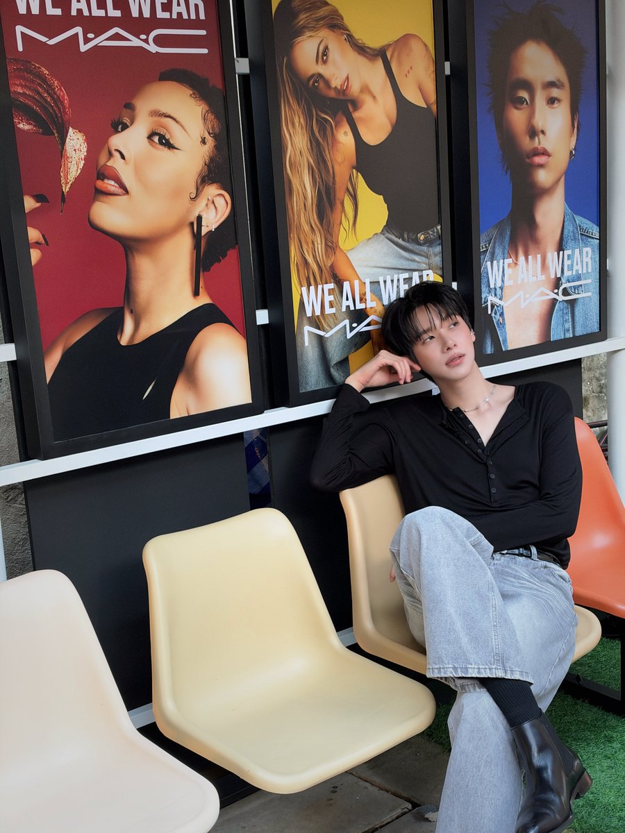 DomundiTV's tweet photo. จบลงไปแล้วสำหรับงาน M.A.C CITY - Are you Ready to Tap your way to flawless skin? ✨

ขอขอบคุณ @MACCosmeticsTH ที่ให้เกียรติ “ลาเต้” @latte_tnc “คิม” @Kkim_pongsaton เเละ “โอม” @ohmkrit ได้มาร่วมเป็นส่วนหนึ่งของงานในวันนี้นะคะ 🥰

ขอขอบคุณแฟน ๆ ทุกคนที่มาเจอกัน รวมถึงแฟน ๆ ที่ส่งกำลังใจมาให้ทั้งสามคนด้วยนะคะ 🫶🏻

#Fixผิวเป๊ะได้ไม่โป๊ะ 
#MACStudioFix