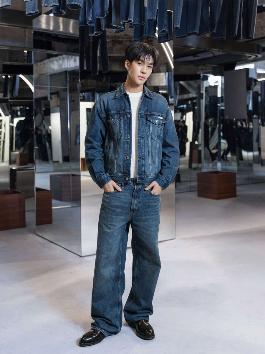 AuauSaveHouseTH's tweet photo. Let's Boost Up for @Auautnp ❤️‍🔥✨️

AUAU IN CALVIN KLEIN
#CalvinKleinxAuAu
@Auautnp @CalvinKlein
#auautnp #CalvinKlein 

IG : auautnp
🔗 : https://t.co/L2b4fIjlKw

พี่ๆงับบ เข้าไปสาดเอนเกจเม้นในโพสพี่อู๋กันเยอะๆนะงับ 

👉🏻 Like, Repost
👉🏻 Reply เน้นภาษาอังกฤษให้มีคำว่า Auau และ CalvinKlein โดยมีความหมายเชิงบวกเท่านั้น
👉🏻 Share ลงสตอรี่พร้อมติดแท็ก @.Auautnp และ @.CalvinKlein