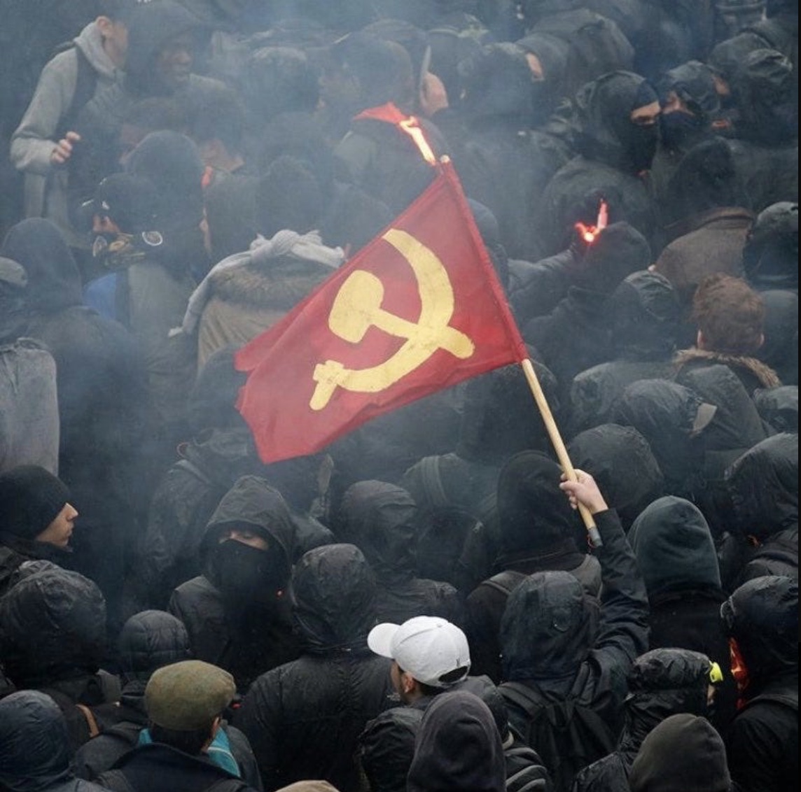 rainer_shea's tweet photo. France is a prelude to the next wave of workers revolutions, where the class enemy’s present offensive will backfire. https://t.co/dmontiVkkv