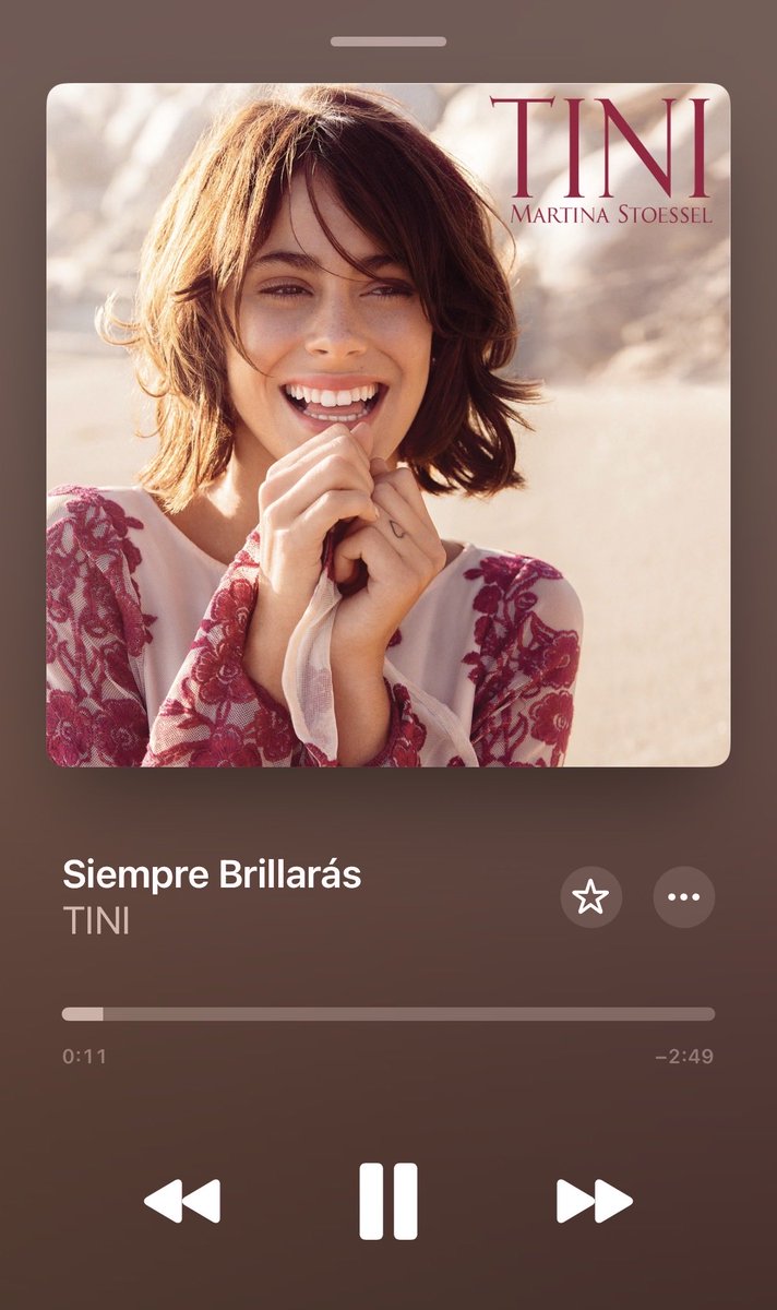 martinadesperto's tweet photo. poco se habla de esto, tengo un nudo en la garganta de orgullo. literalmente toda una vida acompañándola, viéndola cumplir sus sueños, no soy fuerte https://t.co/PIWSdx7klF