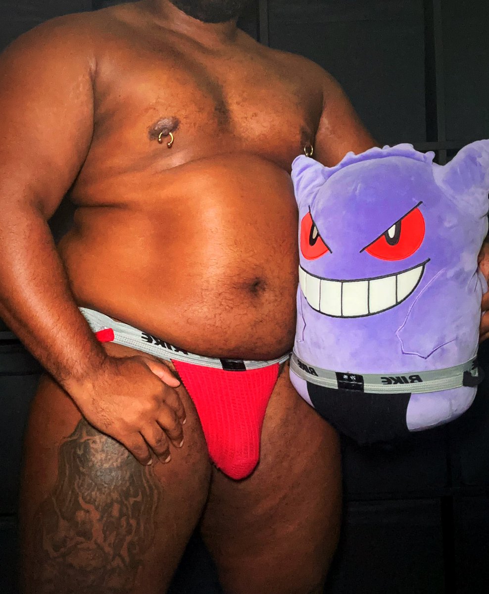 thiccspeedoguy's tweet photo. Jocktober 17: Jocks &amp; Friends https://t.co/emUOUVtB2r
