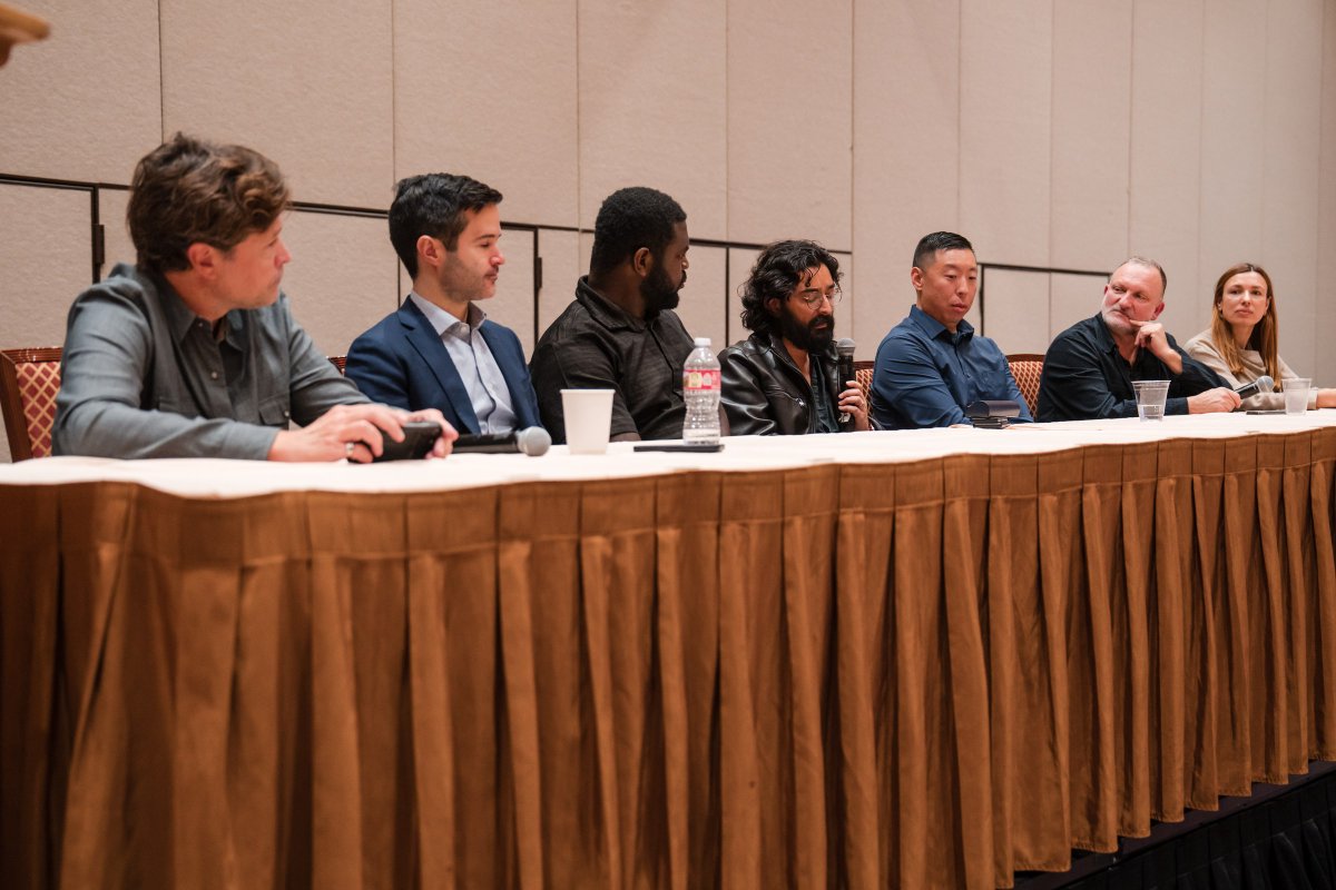 MerkleScience's tweet photo. 🇺🇸 That’s a wrap on Merkle Meet Las Vegas.

Thank you to everyone who joined us at Caesars Palace during #Money2020 for an afternoon on programmable payments, AI-driven risk detection, bank-crypto convergence, and stablecoins in cross-border payments.

Huge thanks to @DuaneMorrisLLP and our sponsors @AleoHQ, @thestablecon, @nsureai, @movantis_global , @FiatRepublic, @blindpay, and @range_org 🤝