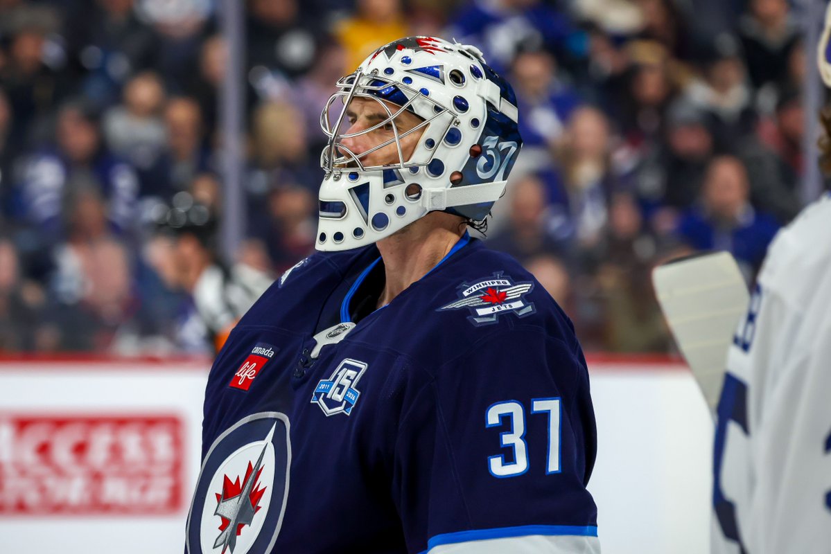 GinoHard_'s tweet photo. BREAKING: The New Jersey Devils are acquiring Connor Hellebuyck from the Winnipeg Jets, per @FriedgeHNIC 🤯 

The Hellebuyck saga in Winnipeg is finally over, with details of the trade pending 🙌 https://t.co/MSAGPnIsG7