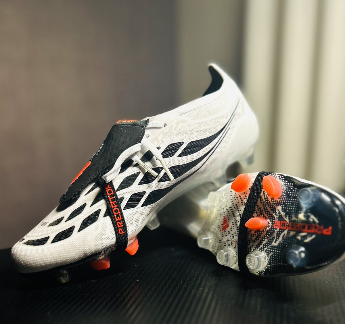 aoiku_02's tweet photo. 制圧か、爆速か

私は制圧派です⚽️👟 https://t.co/aGJtzHrouC