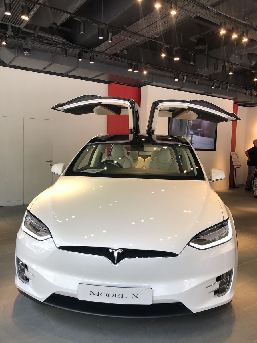 TeslaFuture0 tweet picture